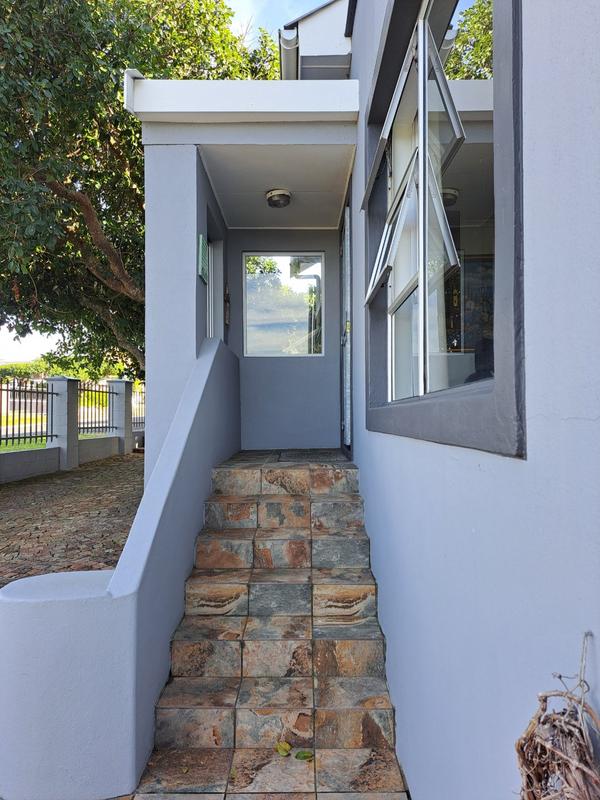 6 Bedroom Property for Sale in Kleinbaai Western Cape